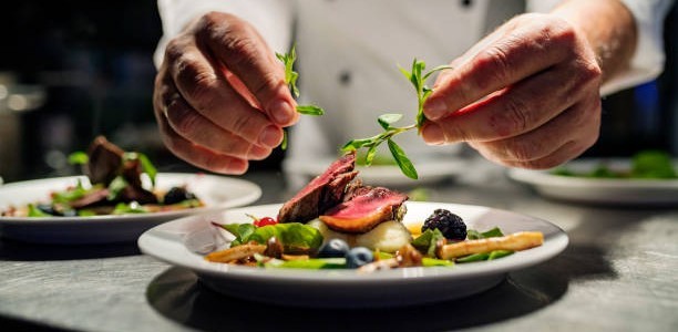 Chefs Ecuatorianos Llevan Sabores Tradicionales al Mundo